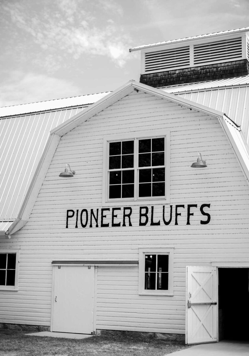 the historic barn at Pioneer Bluffs.